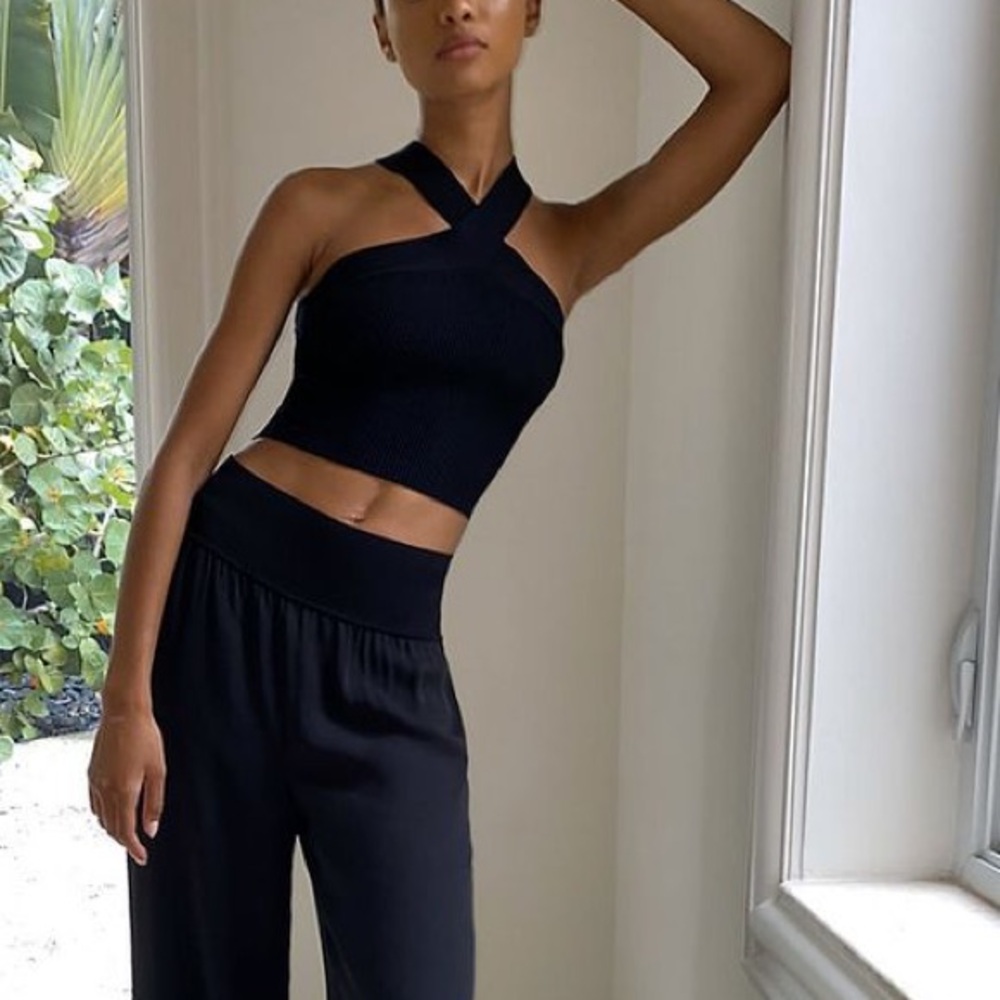 Babaton Black Ribbed Crisscross Halter Crop Top
